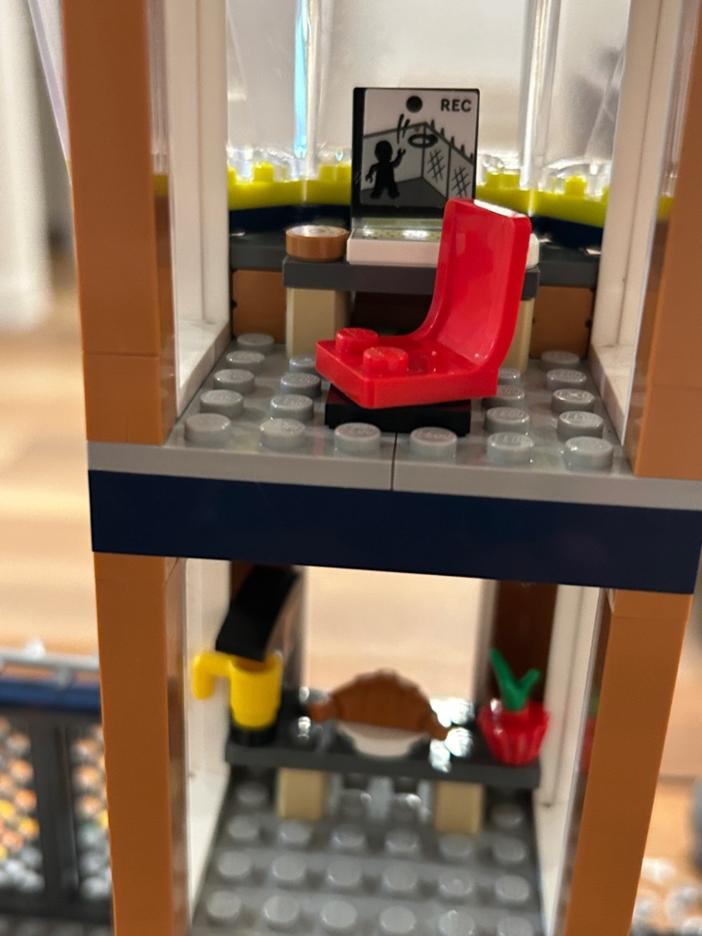 Lego City #60419 Police Prison Island - Picture 10 of 14